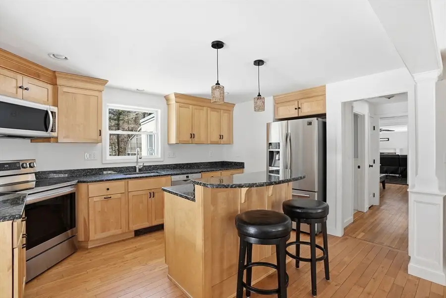 43 Summer St, Norwell, MA 02061 - #3