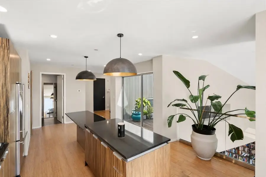 141 Dorchester Ave #910, Boston, MA 02127 - #3