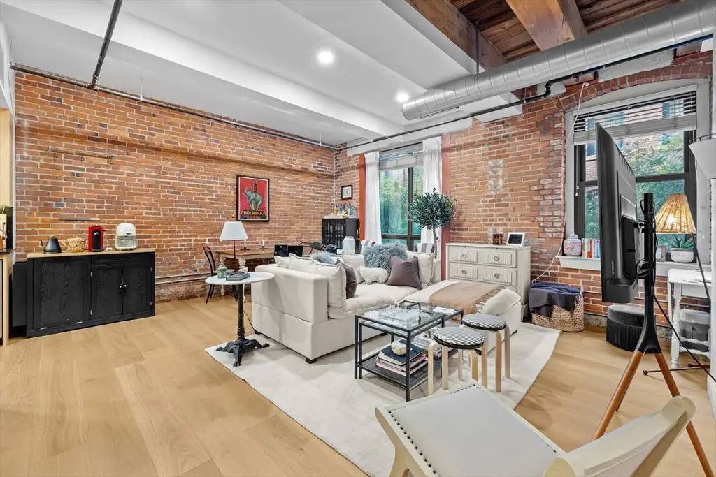 9 W Broadway #117, Boston, MA 02127 - #1