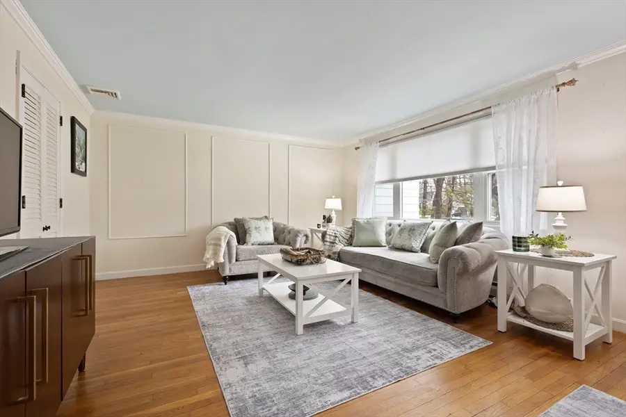 55 Thomas Dr, Chelmsford, MA 01824 - #3