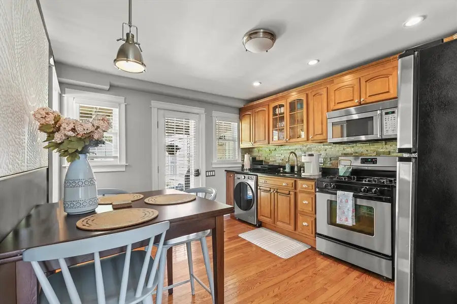 442 Commercial St #2, Provincetown, MA 02657 - #3