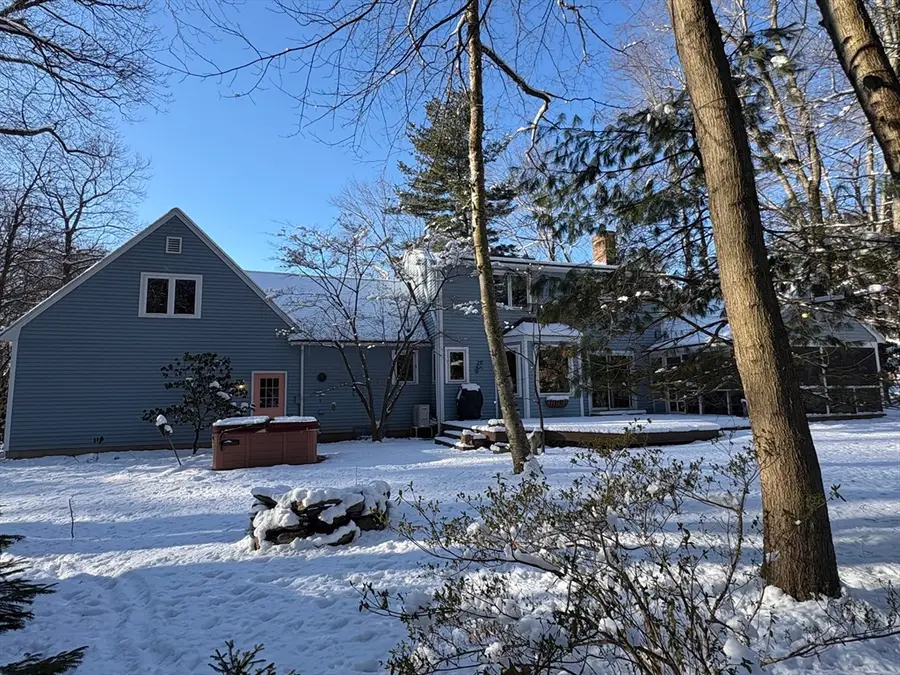 47 Park St, Shrewsbury, MA 01545 - #3