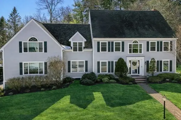 11 Thaxton Rd, Beverly, MA 01915