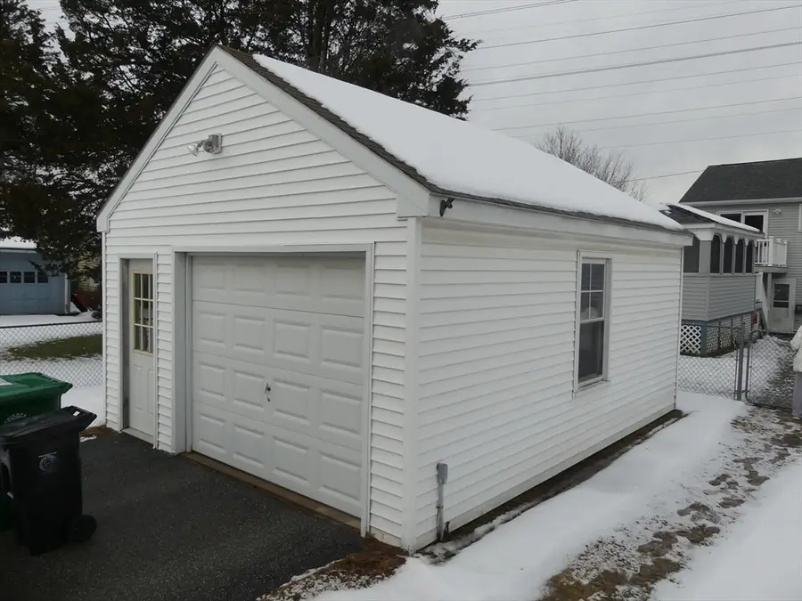 26 Whitin Ave, Chicopee, MA 01013 - #2
