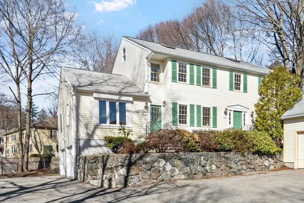 367 Waltham St #5, Lexington, MA 02421 - #1