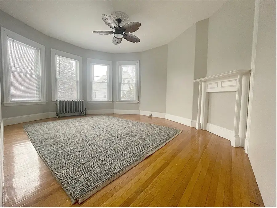 20 Crescent St #2, Cambridge, MA 02138 - #2