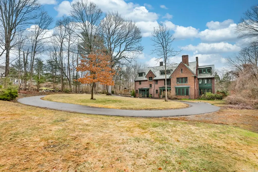 341 Highland St, Milton, MA 02186 - #1