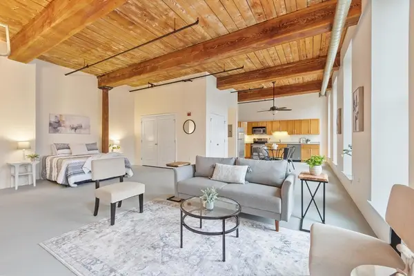 35 Riverwalk Way #R103, Lowell, MA 01854