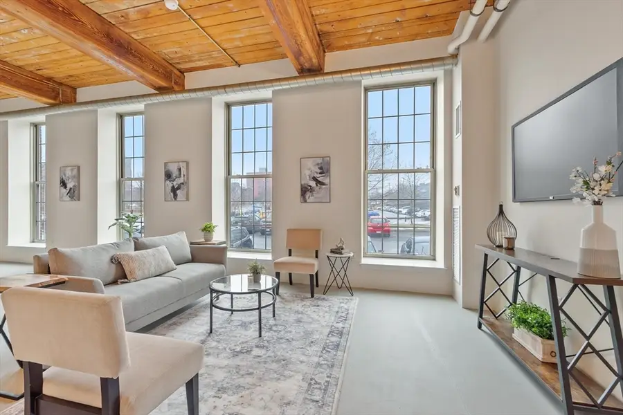 35 Riverwalk Way #R103, Lowell, MA 01854 - #3