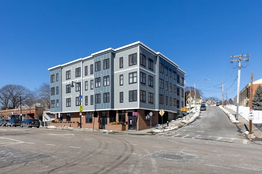 1721 Centre St #402, Boston, MA 02132 - #2