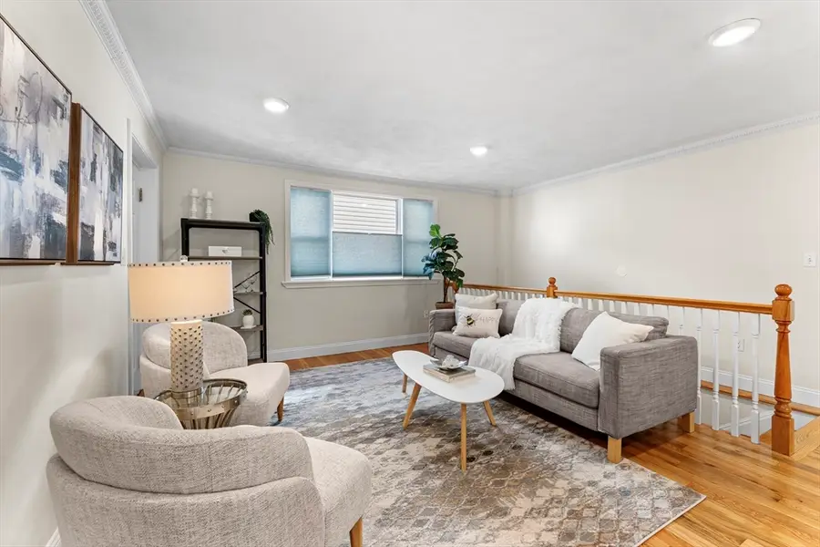 24 Glen St #1, Somerville, MA 02145 - #3