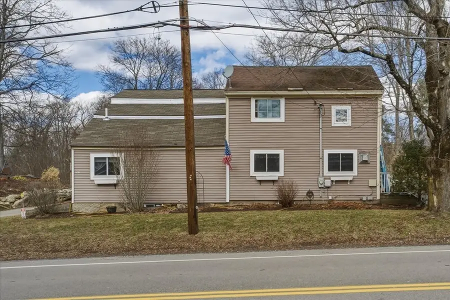 22 Milford St, Medway, MA 02053 - #2