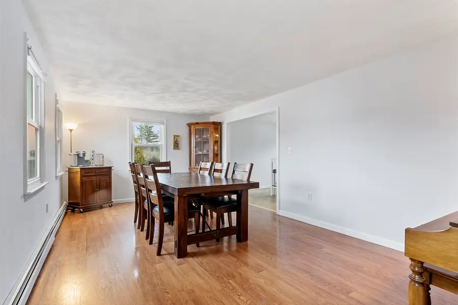 27 Merrimac Dr, Pepperell, MA 01463 - #2