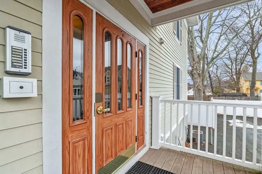 112 Porter St #3, Melrose, MA 02176 - #2