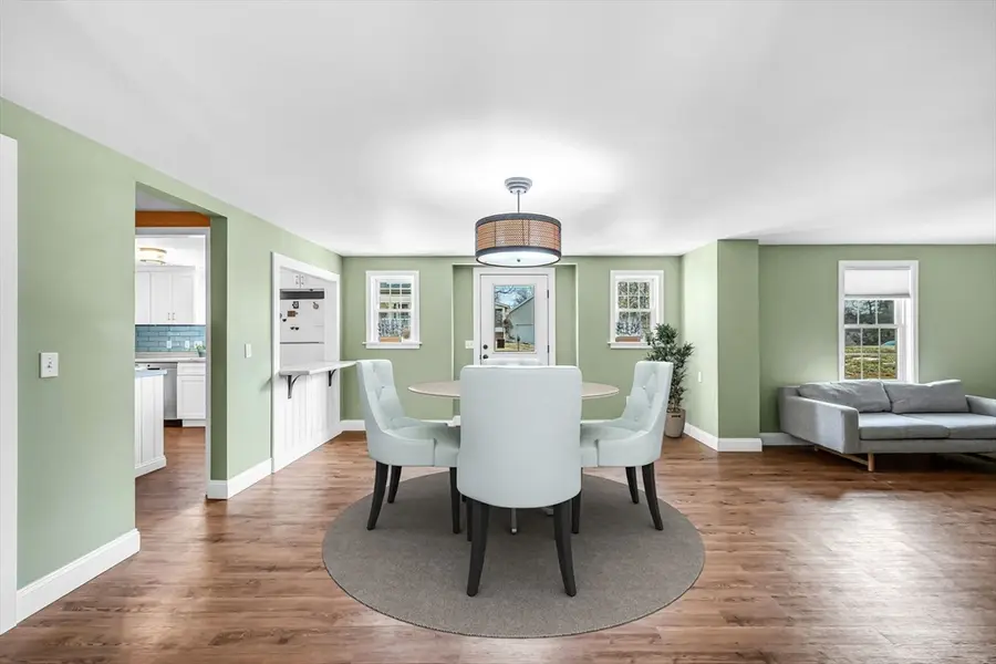 48 Fairview St A/k/a 15 Shaw St, East Longmeadow, MA 01028 - #2