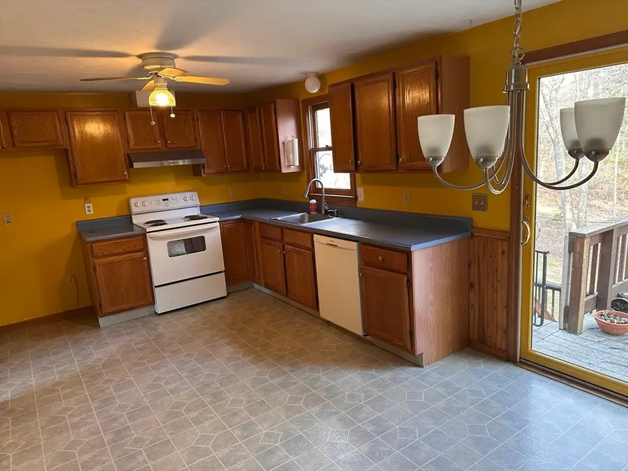 16 Reed Farm Rd, Lakeville, MA 02347 - #3