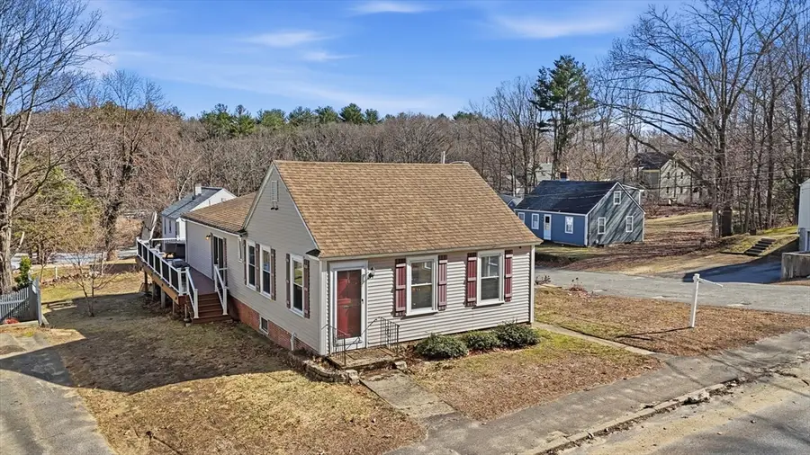 98 Washington St, Groveland, MA 01834 - #2