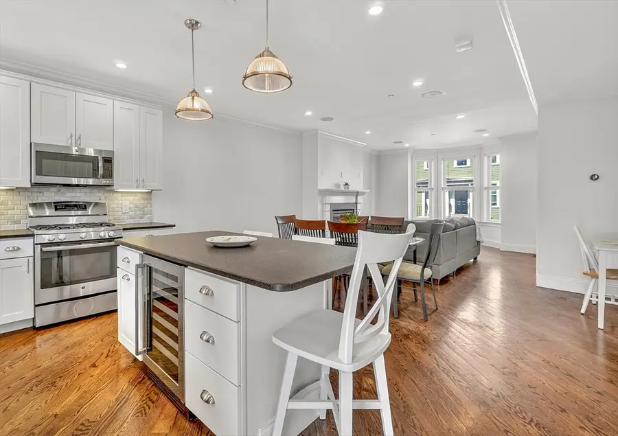 671 E 5th St #1, Boston, MA 02127 - #3