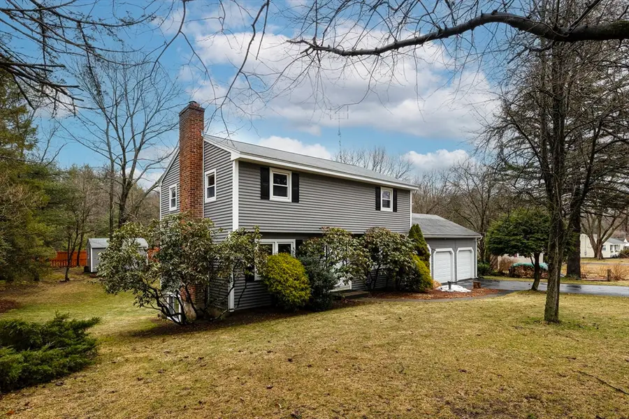 5 Suzanne Ter, North Grafton, MA 01536 - #2