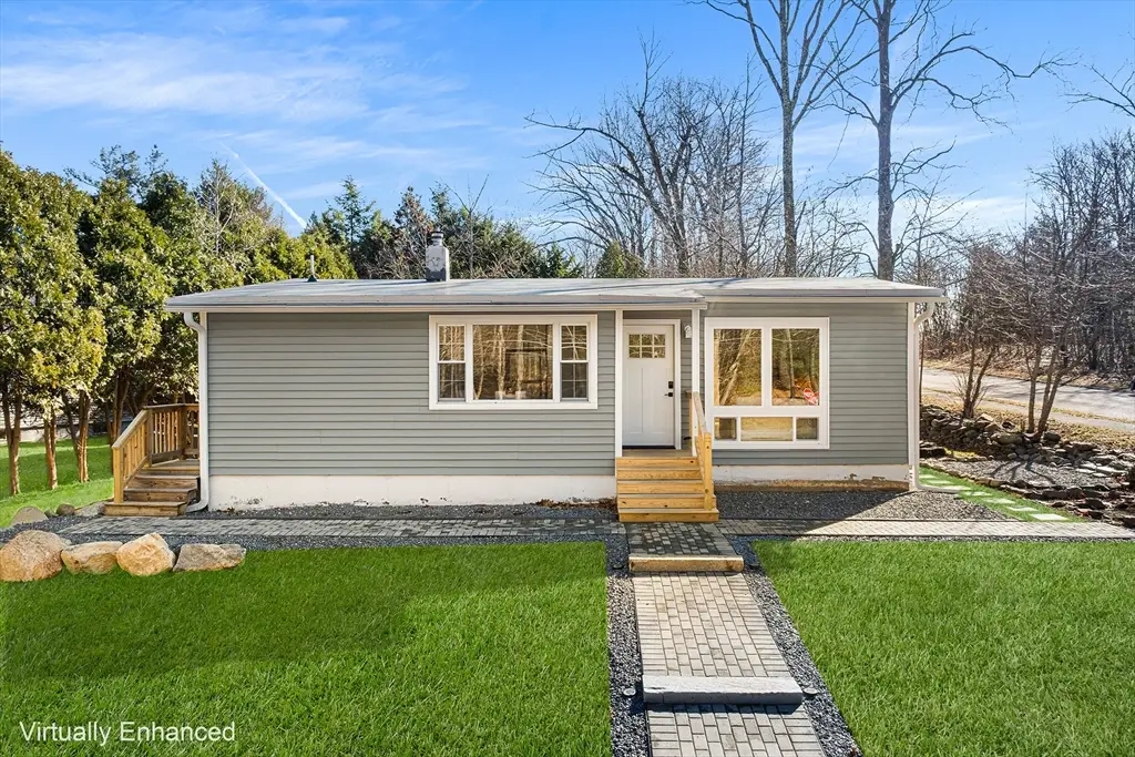 98 Lancaster Rd, Shirley, MA 01464 - #1