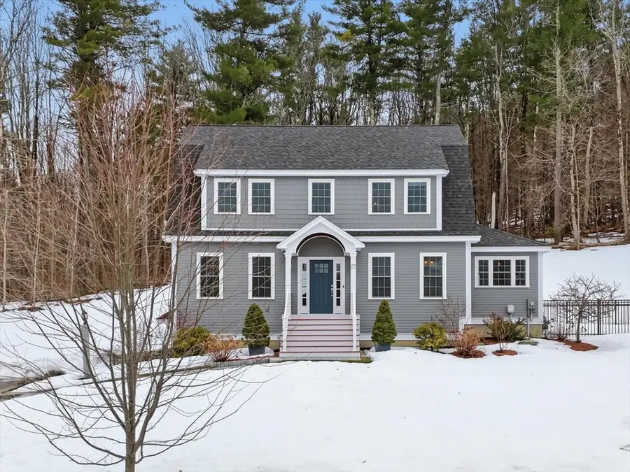 12 Locke Hill Ln, Amesbury, MA 01913 - #2