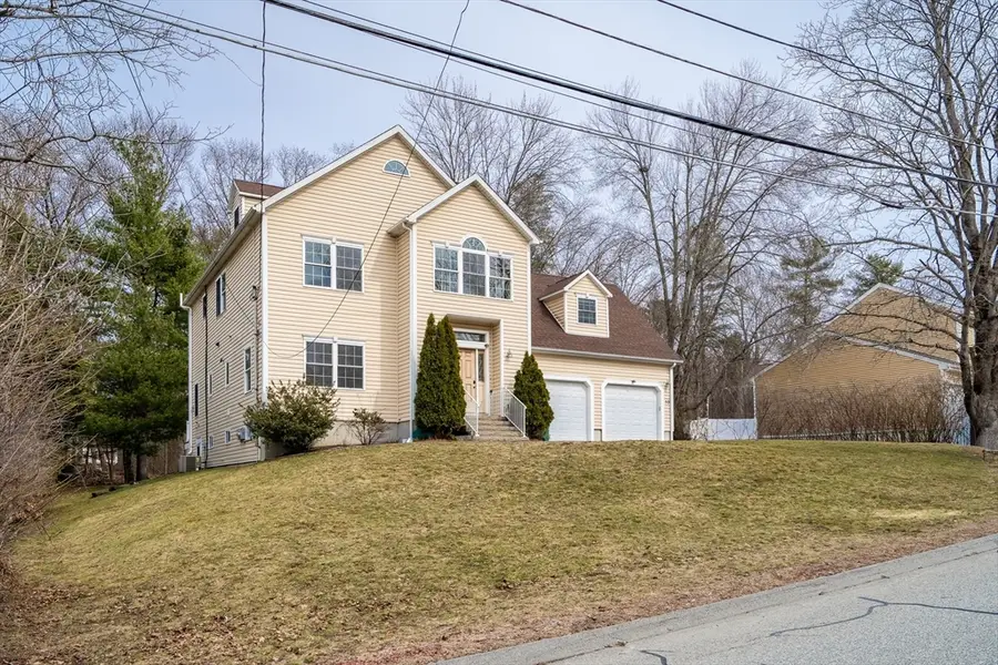 10 Moss St, Burlington, MA 01803 - #2