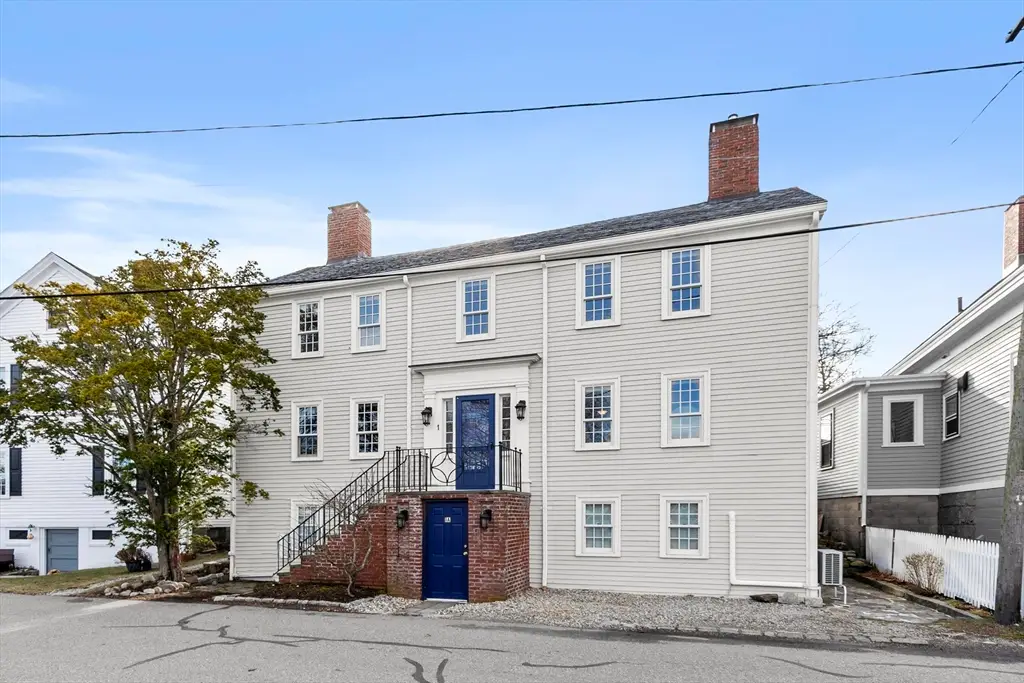 1 High St, Rockport, MA 01966 - #1