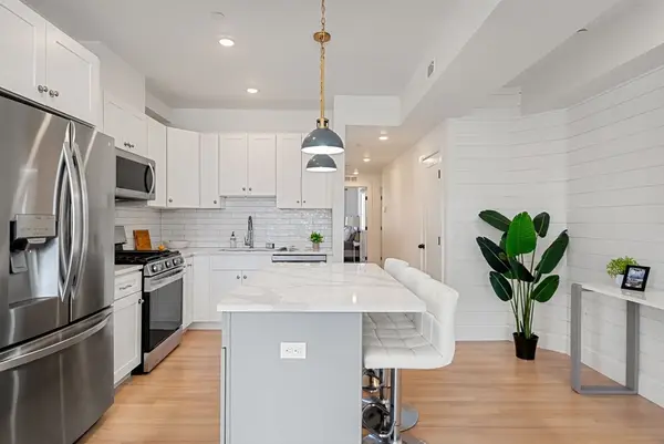 138 Centre St #3, Boston, MA 02124