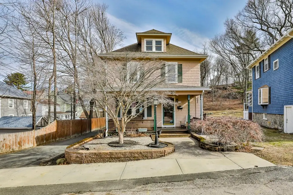 20 Palmer Ave, Saugus, MA 01906 - #1