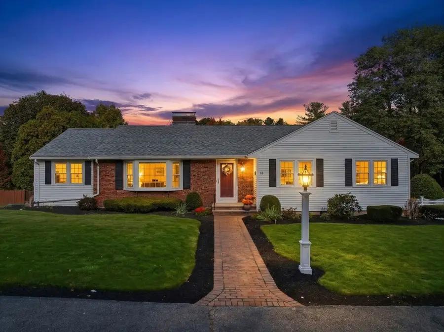 15 Belmont Rd, Wakefield, MA 01880 - #2