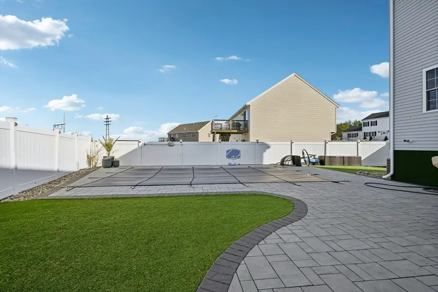 43 Gedney Dr, Peabody, MA 01960 - #3