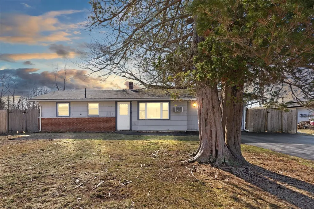 19 Rodwell St, Brockton, MA 02302 - #1