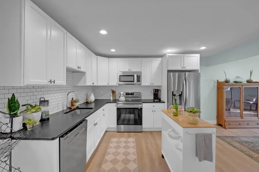 74 Hill Rd #A, Charlton, MA 01507 - #2