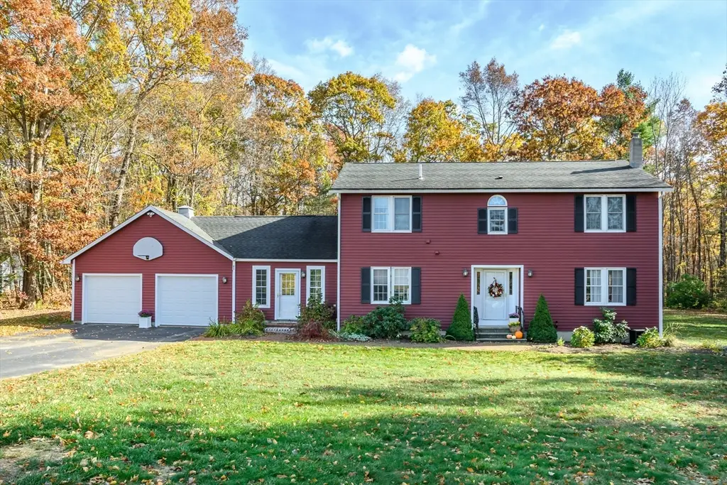 2 Sawmill Cir, Charlton, MA 01507 - #1