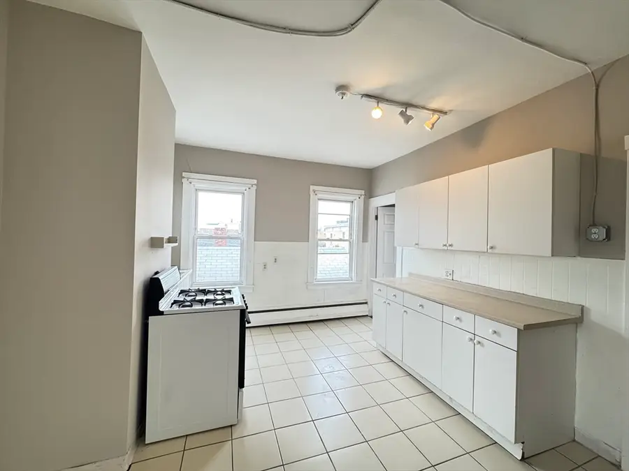 20 Harding St., Cambridge, MA 02141 - #3