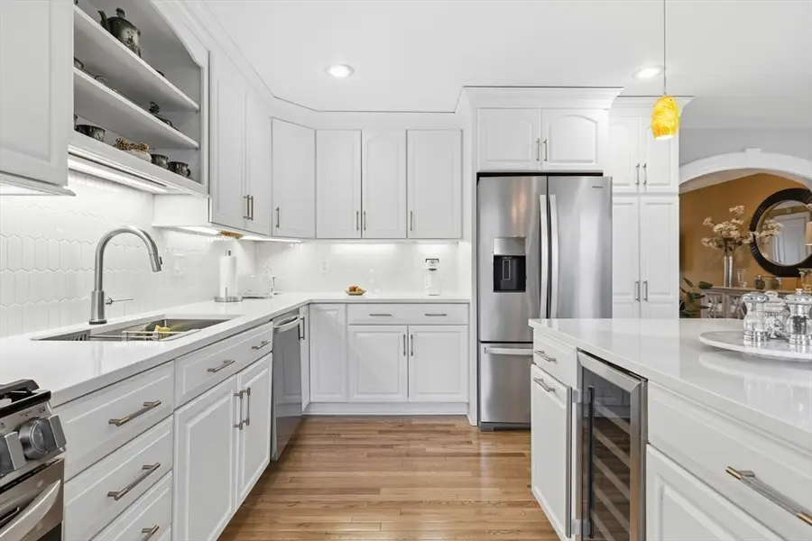 9 Cottage St #9, Woburn, MA 01801 - #3