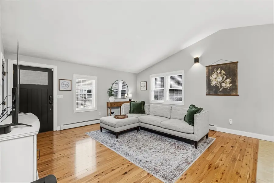 58 Bowler St, Fall River, MA 02723 - #3