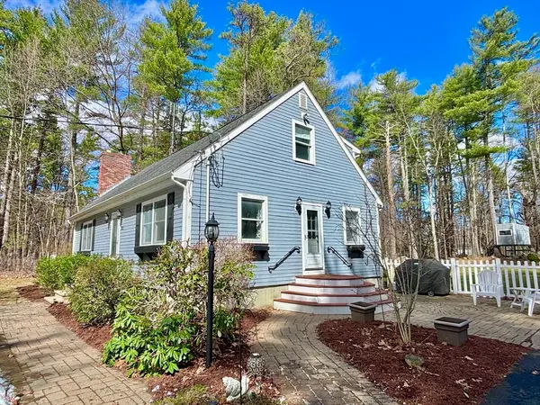 563 Boston Rd, Groton, MA 01450