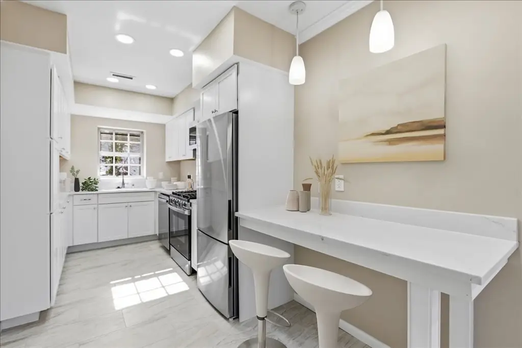 116 Lake Shore Road #4, Boston, MA 02135 - #1