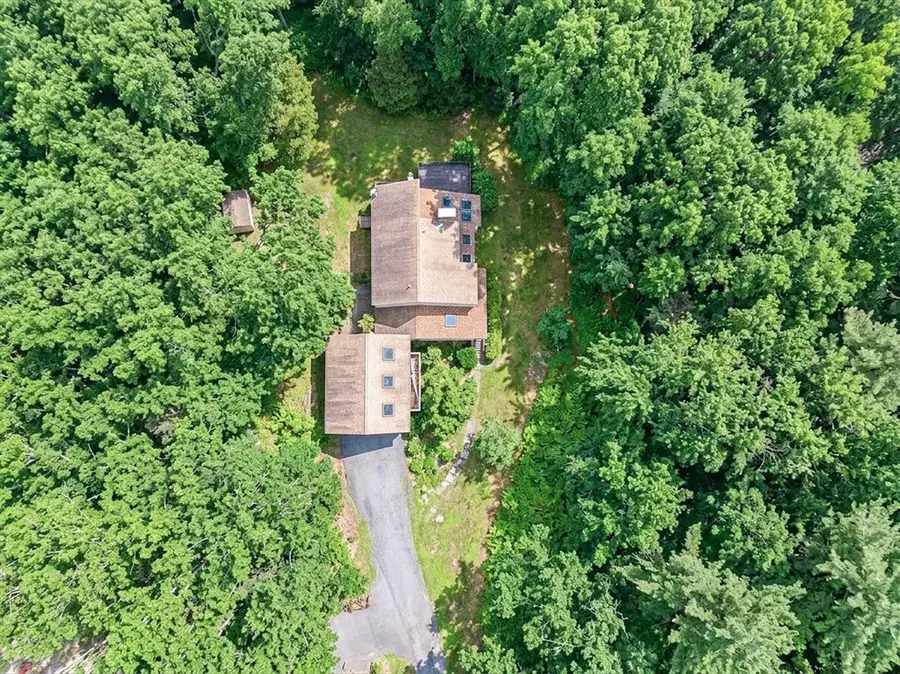 215 North St, Upton, MA 01568 - #2