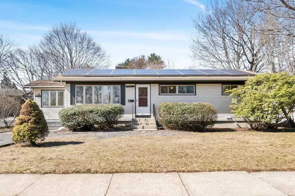 23 Sunrise Ave, Stoneham, MA 02180 - #1