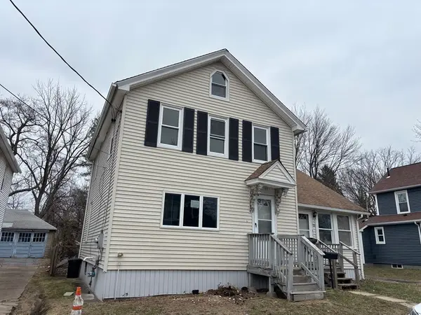 55 Fuller St, Chicopee, MA 01020