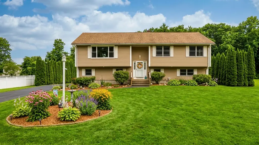 206 Franklin Street, Belchertown, MA 01007 - #1