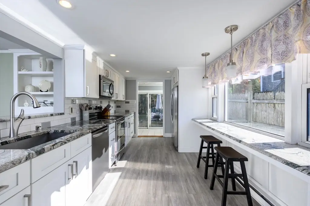 30 Lancaster Ave, Plymouth, MA 02360 - #1