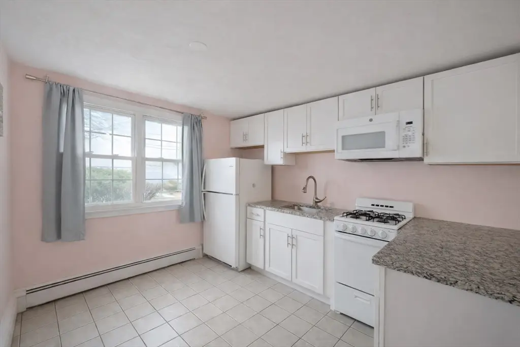 180 Tyngsboro Rd #17A, North Chelmsford, MA 01863 - #1