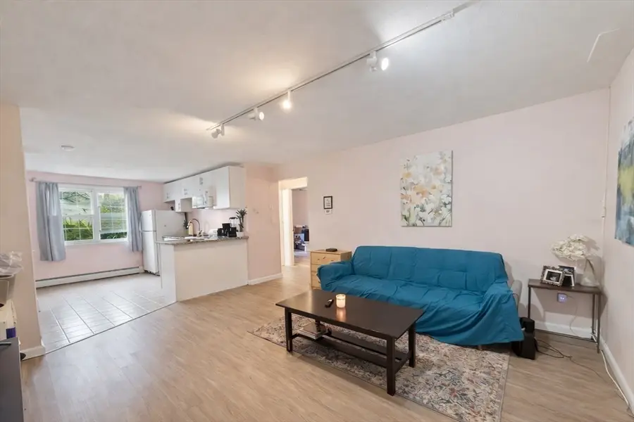 180 Tyngsboro Rd #17A, North Chelmsford, MA 01863 - #3