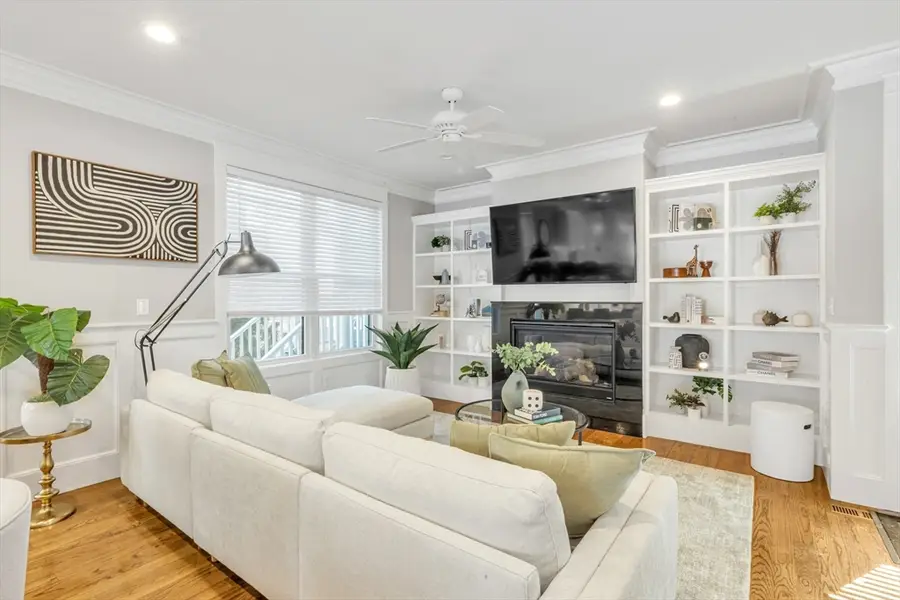 17 June Street #2, Boston, MA 02131 - #3