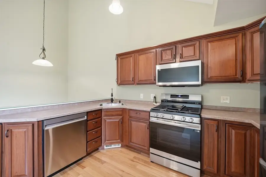 166 Brookfield Ln #166, Agawam, MA 01001 - #3