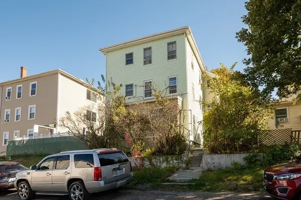 91 Fox St, Worcester, MA 01604