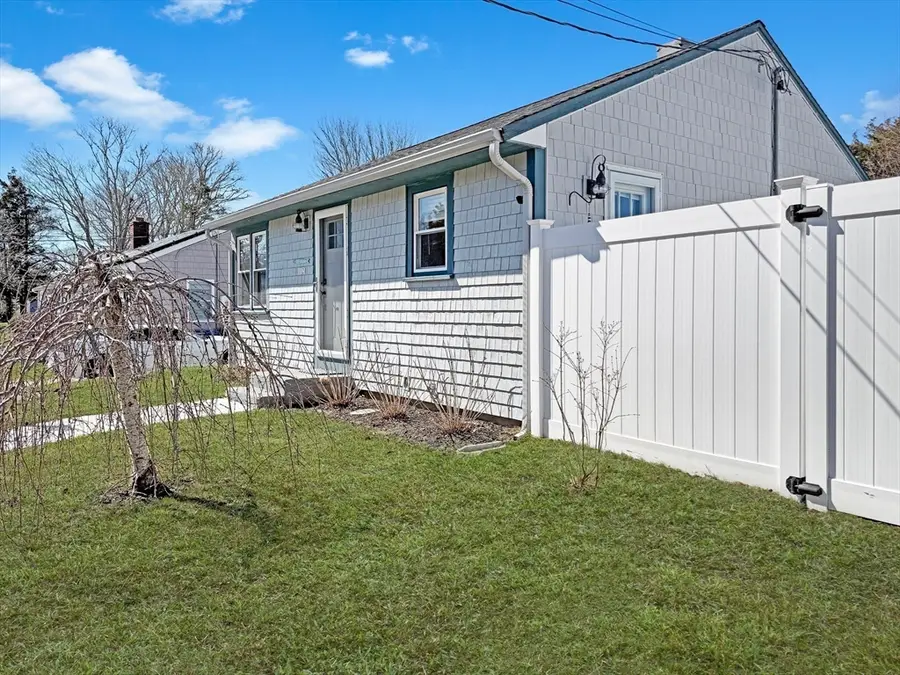 12 Mason St Ext, Wareham, MA 02532 - #2